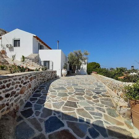Villa Simantiri Pombia Eksteriør billede